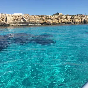 Margothouse White Blue Arancio Favignana
